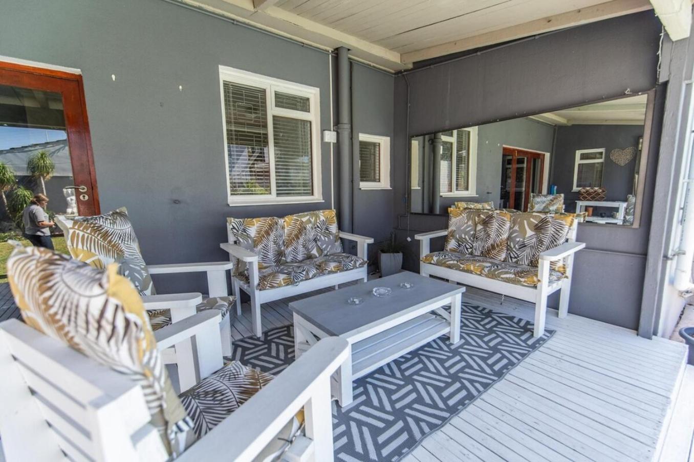 Luxury Living On Westview Villa Port Elizabeth Exterior photo